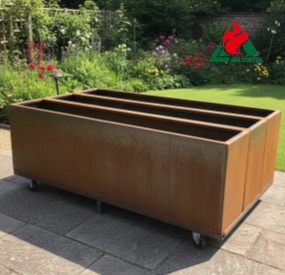 utomhus plantering i metall