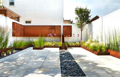 Advantages of Using Weathering Steel in Your Landscape Design