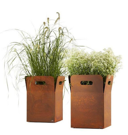 Steel planter pot