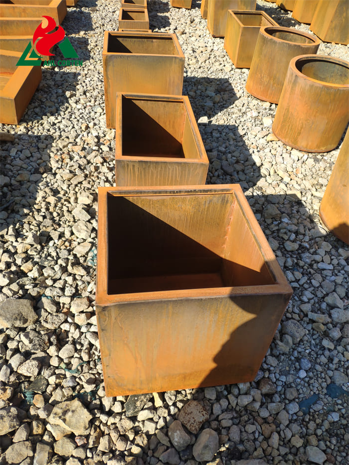 Environmental-friendly Corten Steel Flowerpot In Outdoor