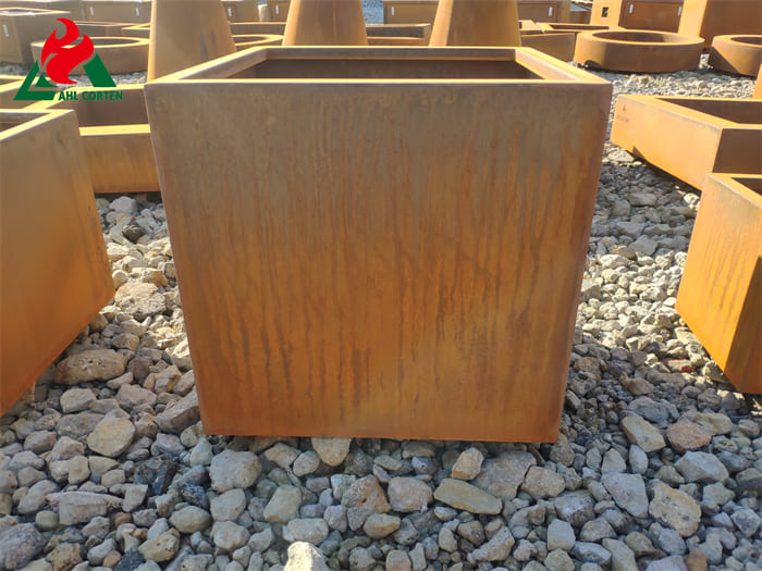 Environmental-friendly Corten Steel Flowerpot In Outdoor