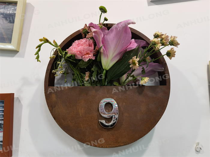 Corten Steel Planter That can Be Hung On The Wall