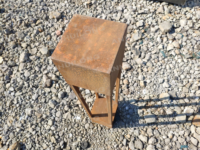 Eye-catching Corten Steel Lighting For Ornamental Garden Or Garden Project.