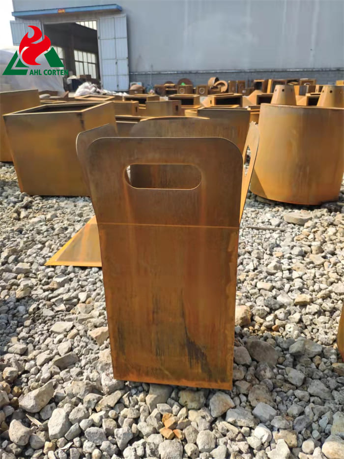 Easily Maintain And Well-sustainable Corten Steel Planter
