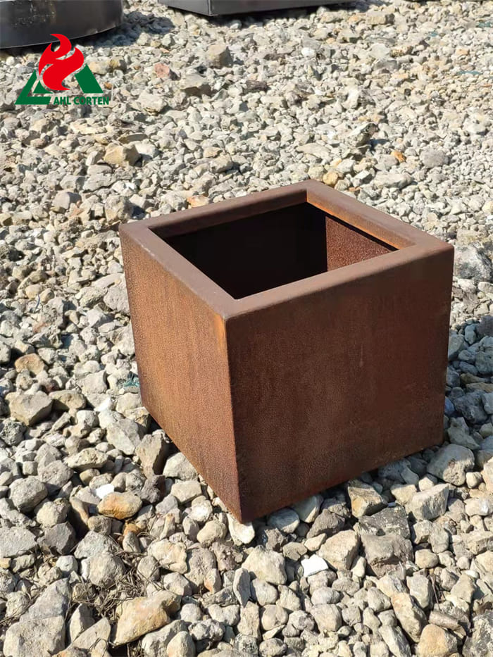 Simplicity European Style Corten Steel Planter