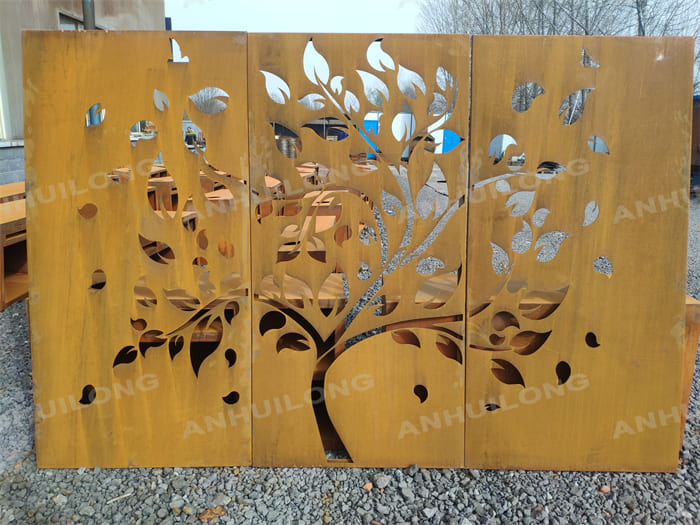 Vintage style exterior rusted corten steel garden screen panels for Metal Art