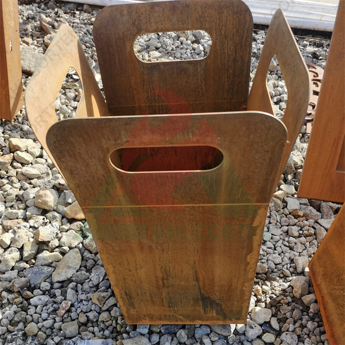 Outdoor flowerpot with unique shape