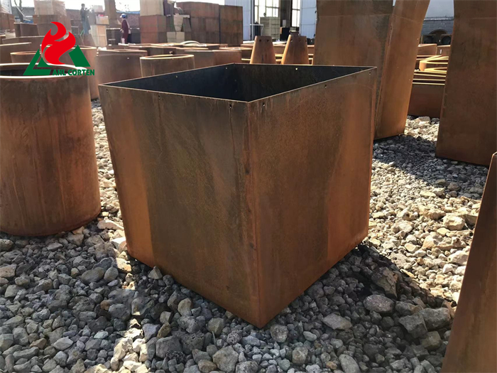 Weathering steel outdoor characteristic flower pot