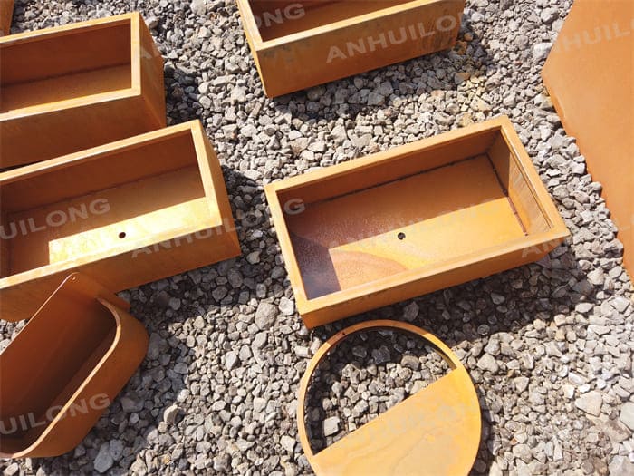 Classical Rust Like Color Corten Steel Planter With Different Shapes