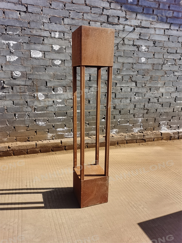 High temperature and corrosion resistance street lamp corten steel lighting Portable street lights  double faced green lighting