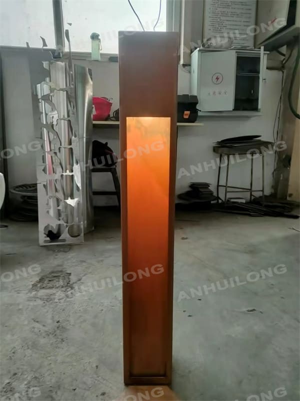 Metal garden Lamp body rust-like Lamp base corten steel lampstandard freestand lamp post home decoration  lamp box