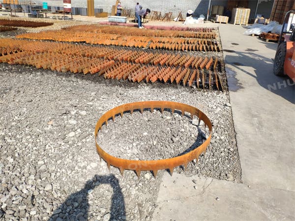 Chinese style garden bed edging, No maintenance garden metal edging, environmentally friendly corten steel garden edging,