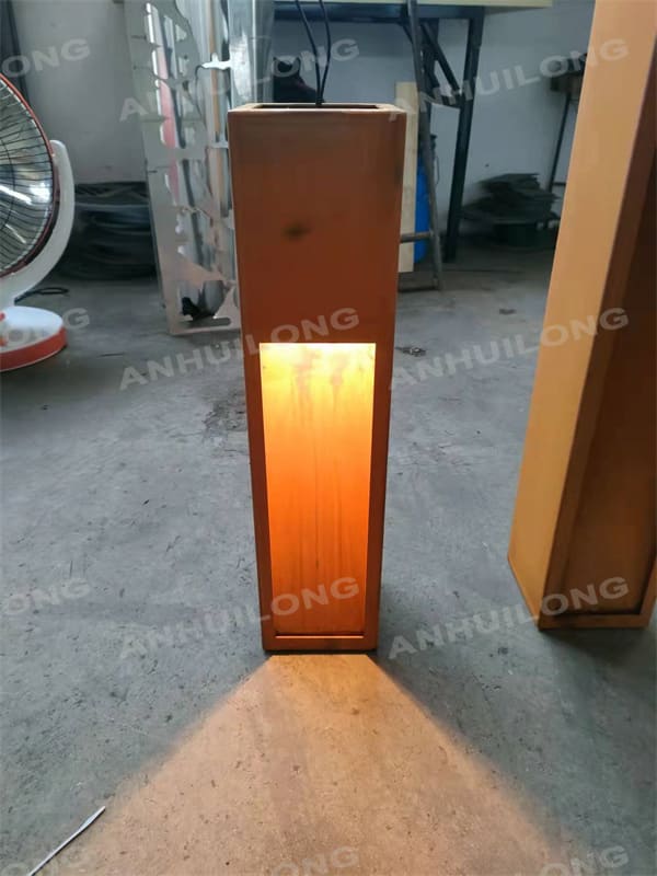 Metal garden Lamp body rust-like Lamp base corten steel lampstandard freestand lamp post home decoration  lamp box