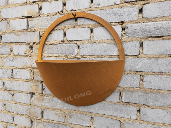 Distinctive Rusty Color Metal Hanging Flower Pots Manufacturer