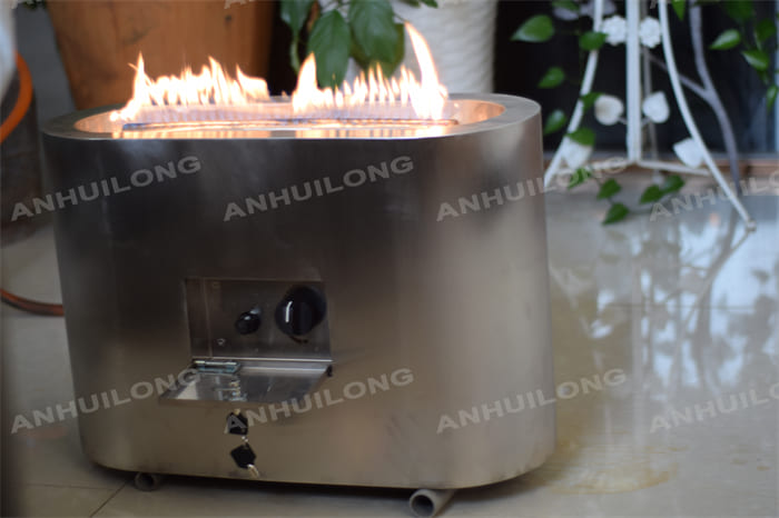 Shiny Looking Stainless Steel Gas Fire Pit For Outdoor Place Or Lobby