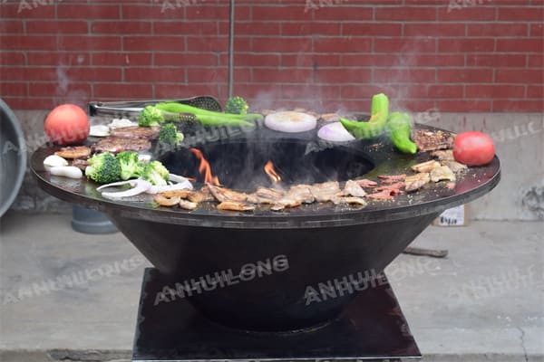Camping bbq grill for Outdoor Entertainment with Removable Center