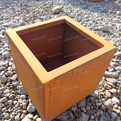 Corten steel planter with low cost