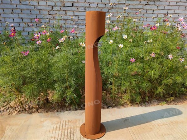 No maintenance column Corten Lamp For Garden Design