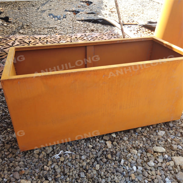 Rustic style corten steel planters