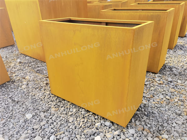 Simple Assembly Rusted Steel Planters Used in Commercial and Residential Settings