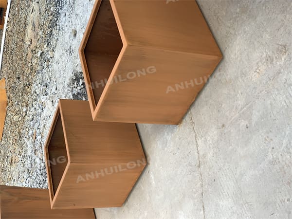 Environmentally friendly corten steel square rusty planters for Garden Design