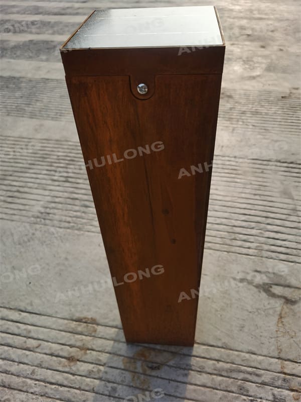Corten Lamp With LED Lighting With Corten Finish
