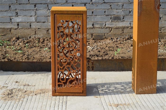 Both Practical And Decorative Corten Steel Garden Lights