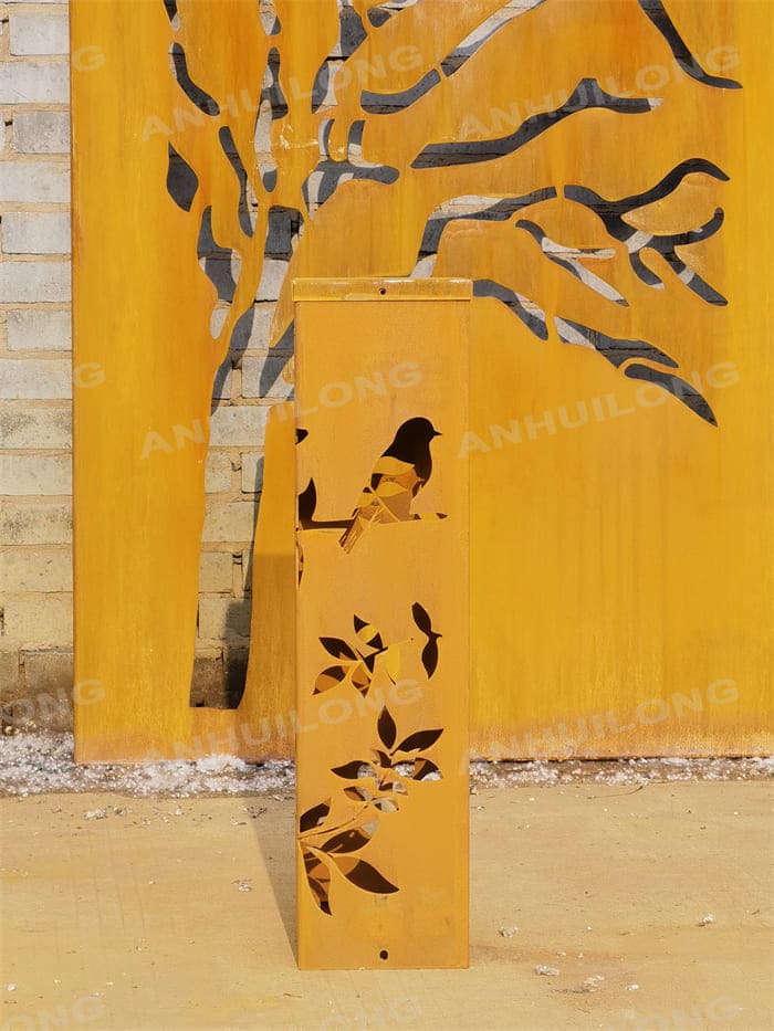 Economical And Low Maintenance Corten Steel Standing Lamp