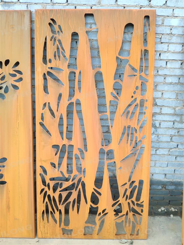 AHL CORTEN STEEL  Eye-catching corten steel panels