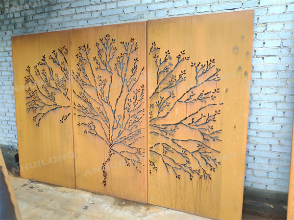 AHL CORTEN STEEL  Eye-catching corten steel panels