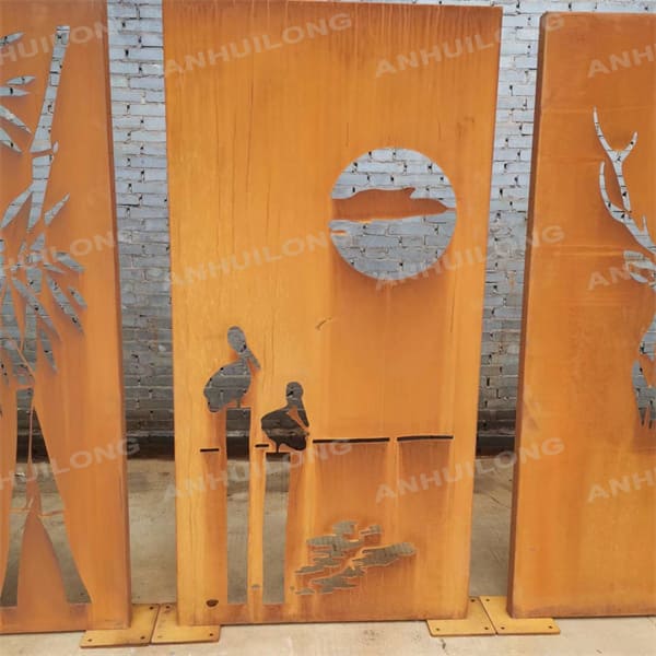 AHL corten steel Eye-catching Weathering steel fence For Ornamental Garden