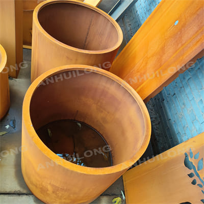 Maintenance-free corten steel flower pot