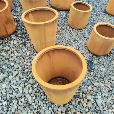 Simple and stylish corten steel planter