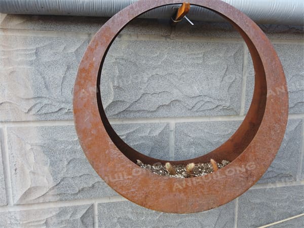 wall planters indoor rusty