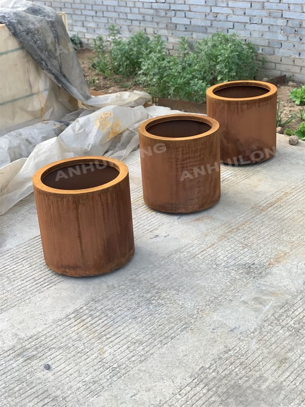 Modern farmhouse rustic design cylindrical planter For Garden Design