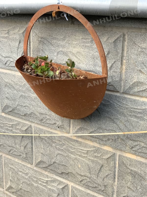 corten steel hanging metal planter for home decoration