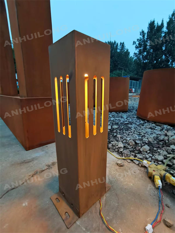 Modern Rust Color Garden lights Supplier