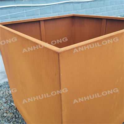 A popular aesthetic corten steel planter