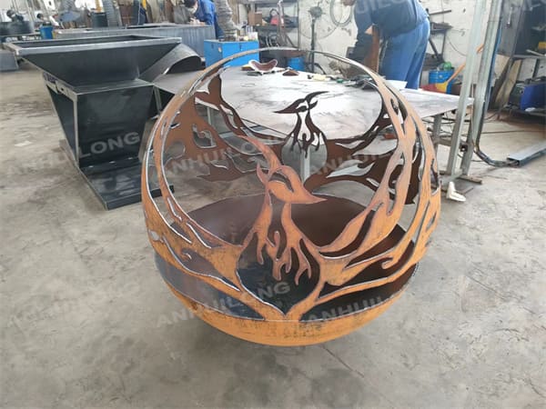 AHL Corten steel Rustic style Outdoor or Indoor Metal fire pit  ball For Garden Art