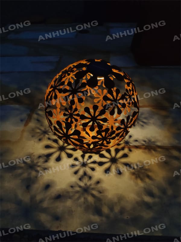 AHL  Corten  steel Customized Solar LED Outdoor or Indoor Metal Lights For Ornamental Garden