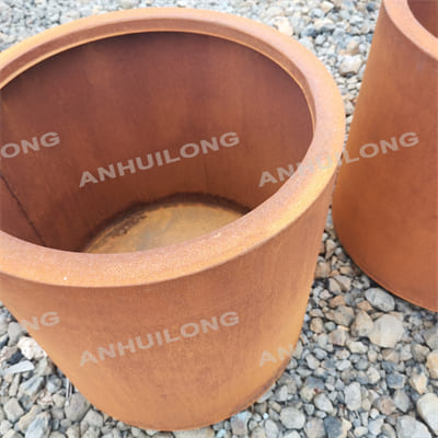 Corrosion resistant corten steel planter