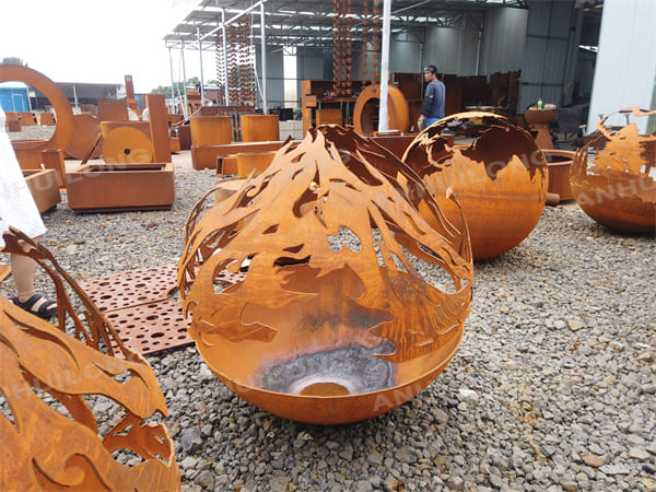 No paint Corten Steel Fire Pit Ball For Ornamental Garden