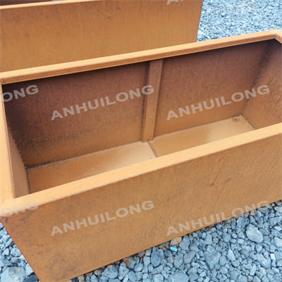 High and low temperature corten steel planter