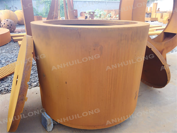 AHL Low Maintenance Round Planter Pot