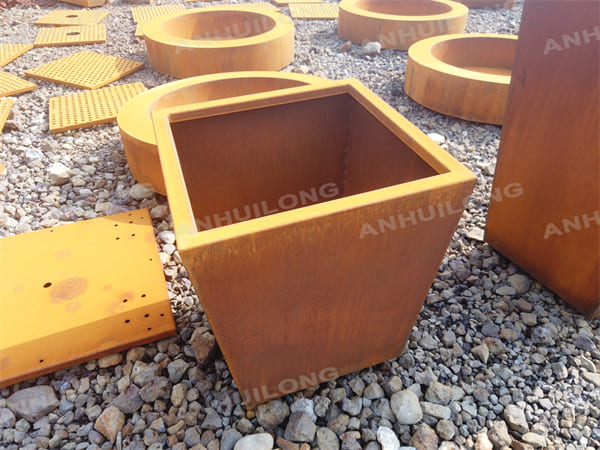 Easy And Modern Style Corten Steel Planter Pot