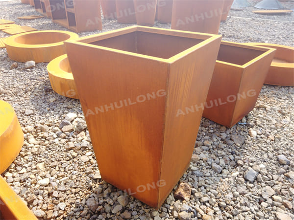 Corten Steel Planters That Be Used In Both Commercial And House