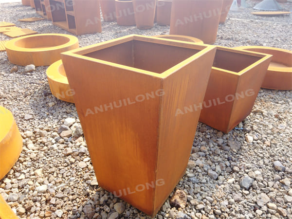 Corten Steel Planters That Be Used In Both Commercial And House