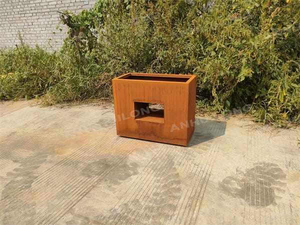 Many Different Types Of Corten Steel Planter Pot