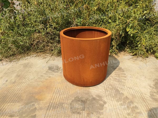 Rusty Color Planter Pot With Green Plants