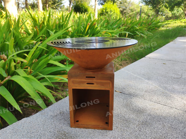 Commercially available adjustable Rust Corten Grill For Picnic